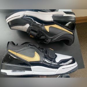 Nike air Jordan 312 legacy low metallic black gold
